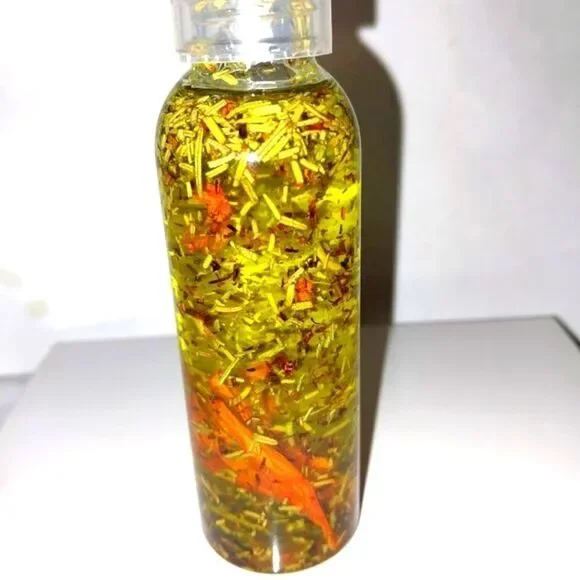 Hand crafted organic Lilium and Rosemary herbal body glaze