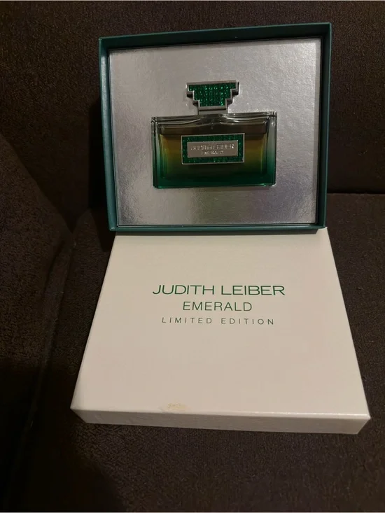 LIKE NEW Judith Leiber Emerald Limited Edition. Only sprayed twice.
