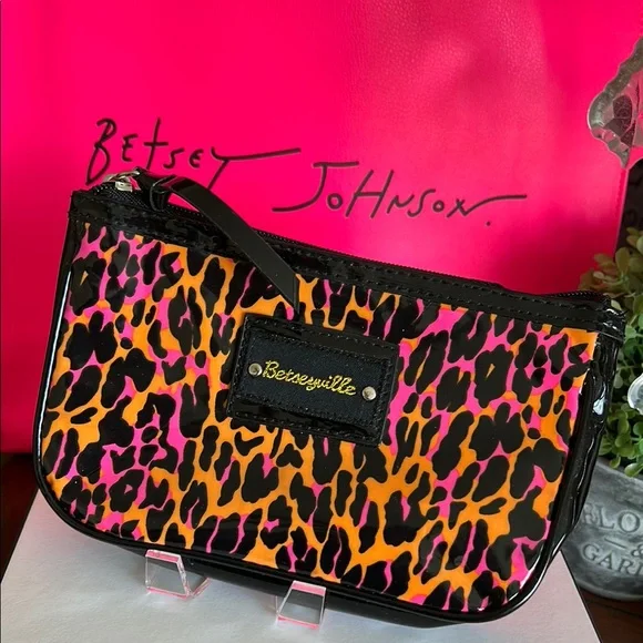Betsey Johnson Leopard Print clutch/cosmetic Bag