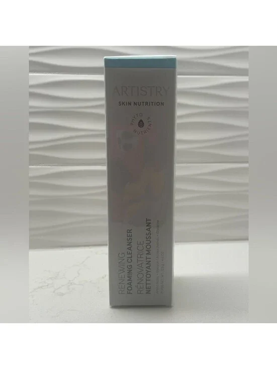 Artistry Skin Nutrition Renewing Foaming Cleanser 4.4oz - NEW