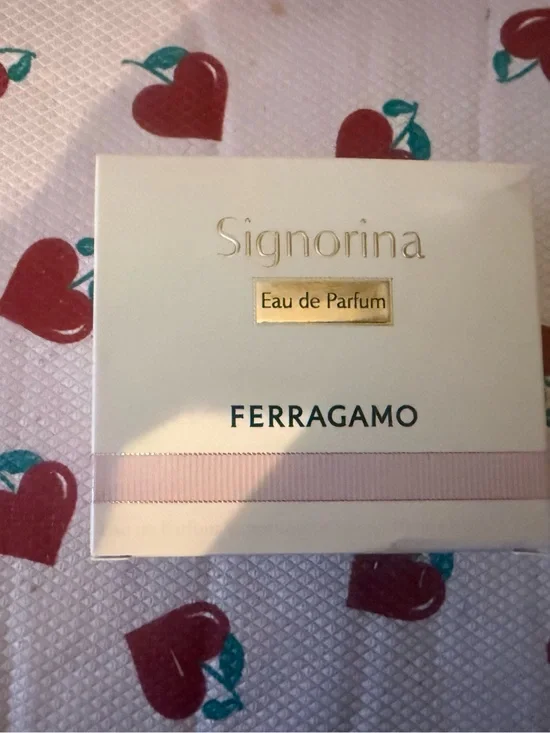 Salvatore Ferragamo Signorina  EdP 1 oz