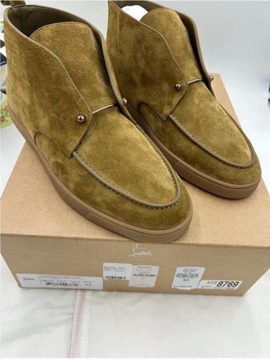 Men’s Christian Louboutin CHAMBELISS desert suede boots size 43 made in Italy