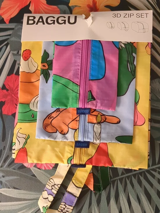 BAGGU Still Life 3D pouch zip set