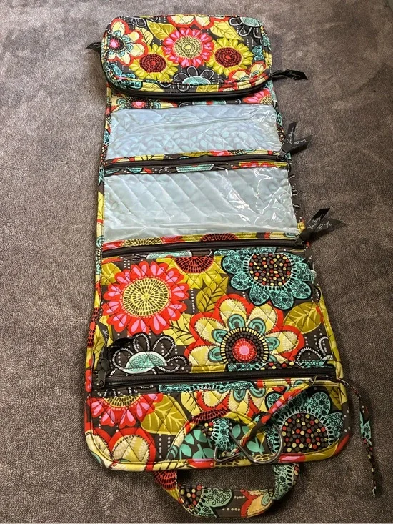 Vera Bradley Quilted Flower Shower Hanging Travel Organizer Toiletry/Makeup Case