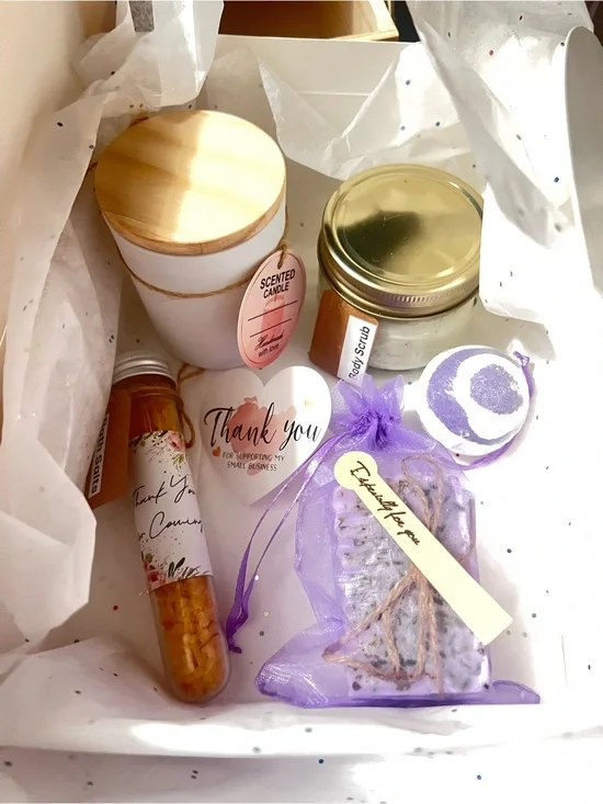 Lavender & White Spa Gift Set - Bath Bomb, Candle, Scrub