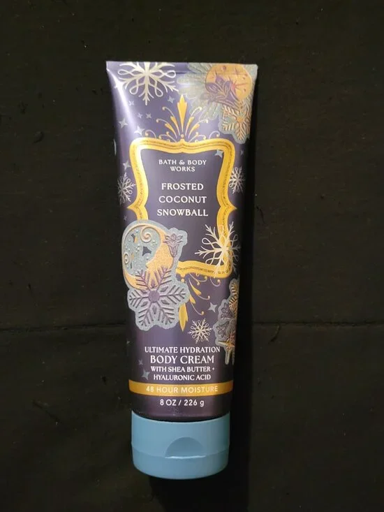 Bath & Body Works Frosted Coconut Snowball Body Cream
