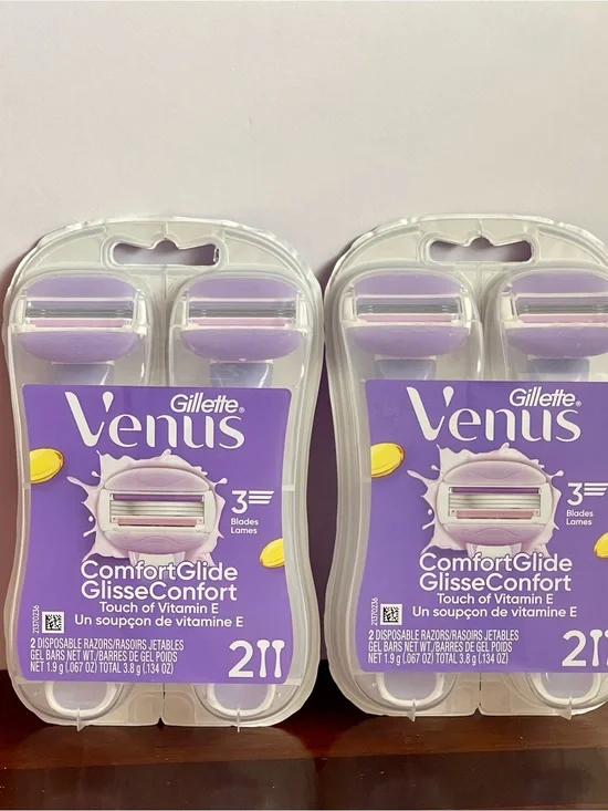 VENUS ComfortGlide Disposable Razors - Lavender and White, 2 Pack
