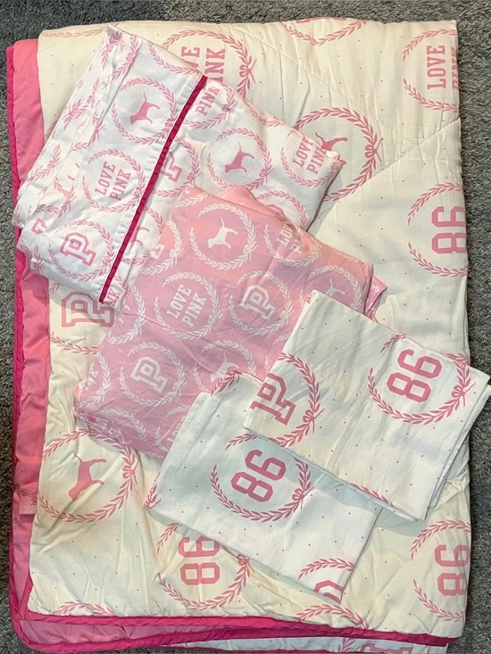 Vintage Rare HTF Pink Victoria’s Secret Monogrammed twin bedding set