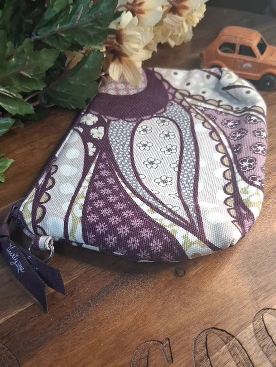 thirty-one Purple and Cream Paisley Zip Wristlet