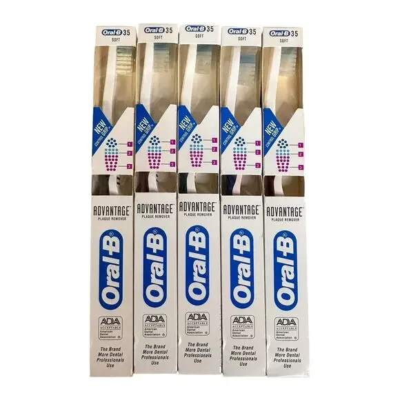 Oral B Advantage Straight Toothbrush 35 Soft Control Grip 1994 Lot of 5