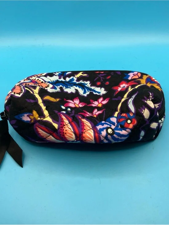 Quilted Floral Pattern Women’s Cosmetic Pouch - Vera Bradley Style Black