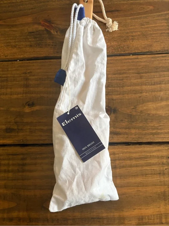 ELEMIS Skin Brush