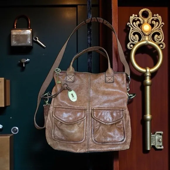 Fossil Long‎ Live Vintage Brown Embossed  Key& Lock Leather Messenger Crossbody
