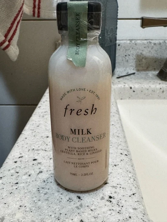 fresh Milk Body Cleanser - travel bottle‎