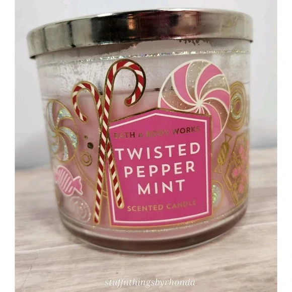 Bath & Body Works Twisted Peppermint 3 Wick Candle - Barely Lit 1‎ Time