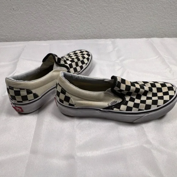 VANS Classic Slip-On Checkerboard Canvas Slip-On Black/White Men's US 7
