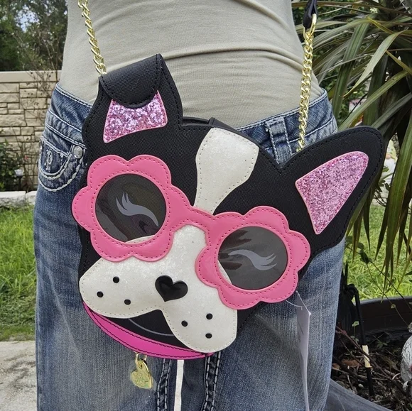 BETSEY JOHNSON WHITE/BLACK/PINK 