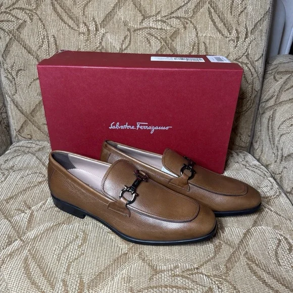 Salvatore Ferragamo Ree Pebbled Leather Gancini Bit‎ Leather Loafers Size 8 E
