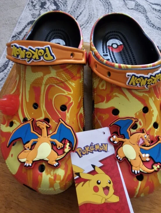Pokémon x Crocs Charizard Classic Men's 8 / Women's 10 Fire Orange Clogs New