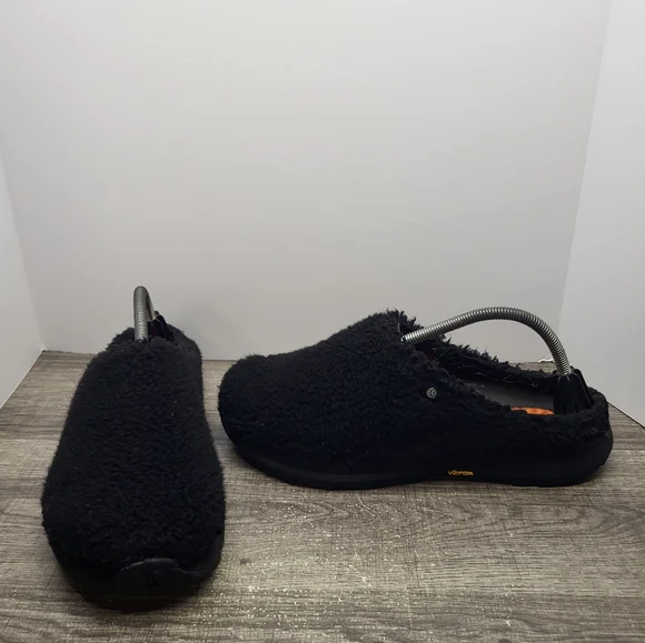 Topo Athletic Revive Men’s 10 Recovery Slipper Shoes BLACK