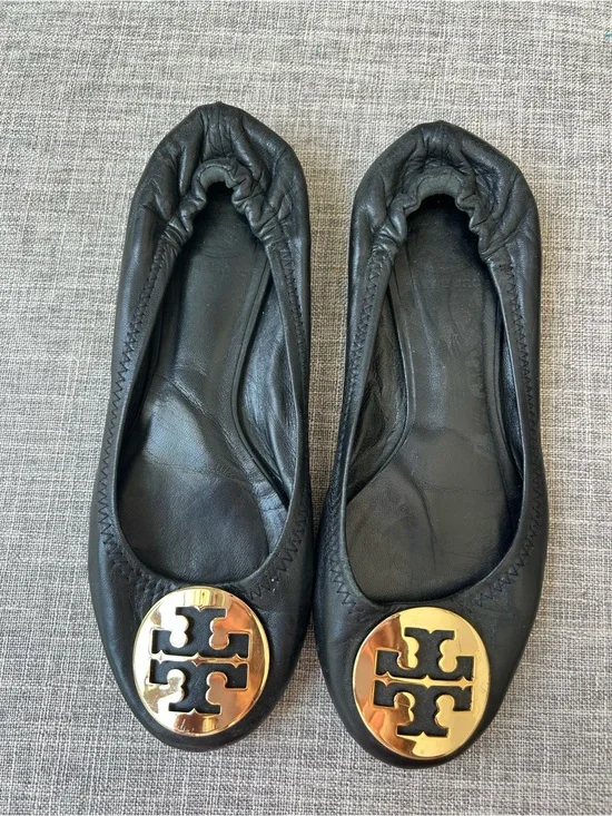 Tory Burch Black Reva Leather Ballet Flats with Gold Logo Medallions
