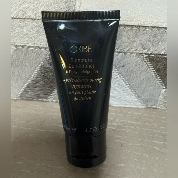 Oribe Signature Conditioner  (NEW NO BOX)