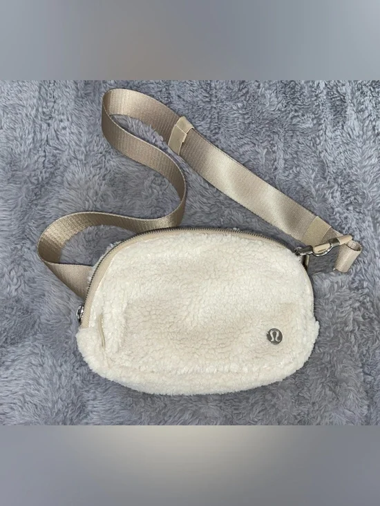 Lululemon White Everywhere Belt Bag Fleece Sherpa