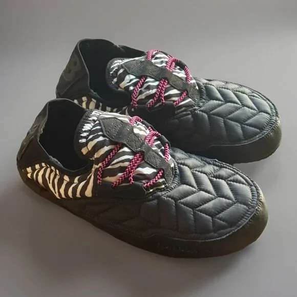 New Balance Caravan Moc Slippers Black Zebra Print Synthetic‎ Men’s Size 9