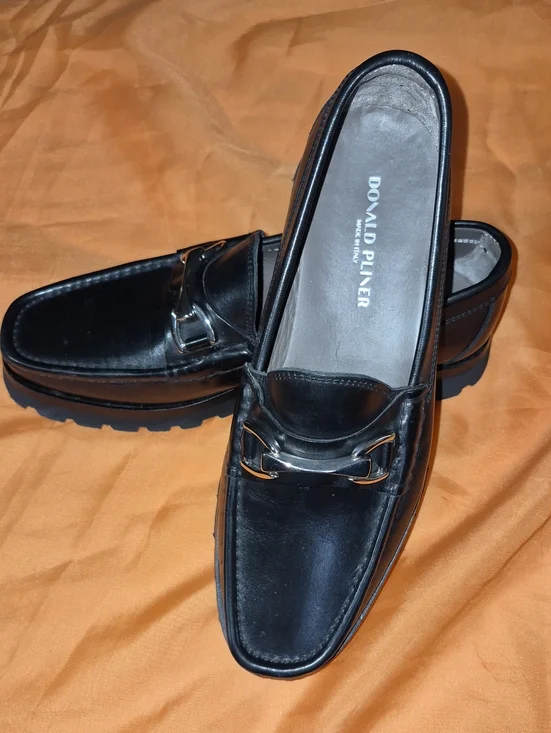 Donald  Pliner Black Leather Bit Loafers with Silver Hardware Mens 8