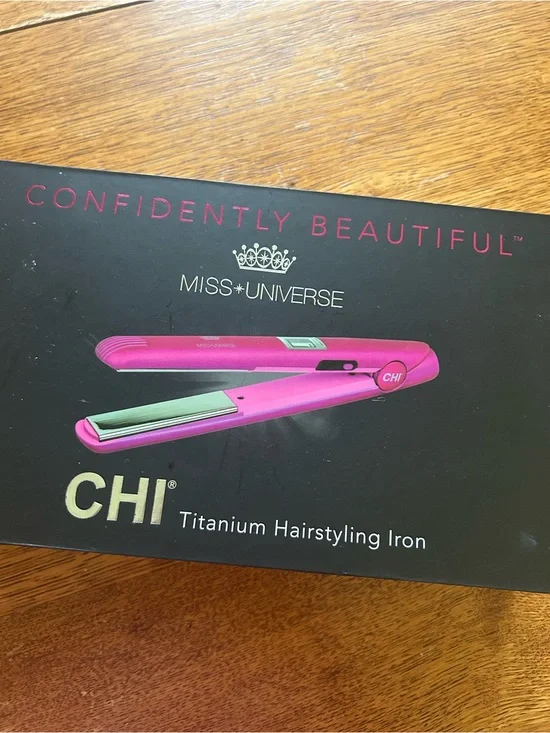 Miss Universe Pink Titanium Hairstyling Iron