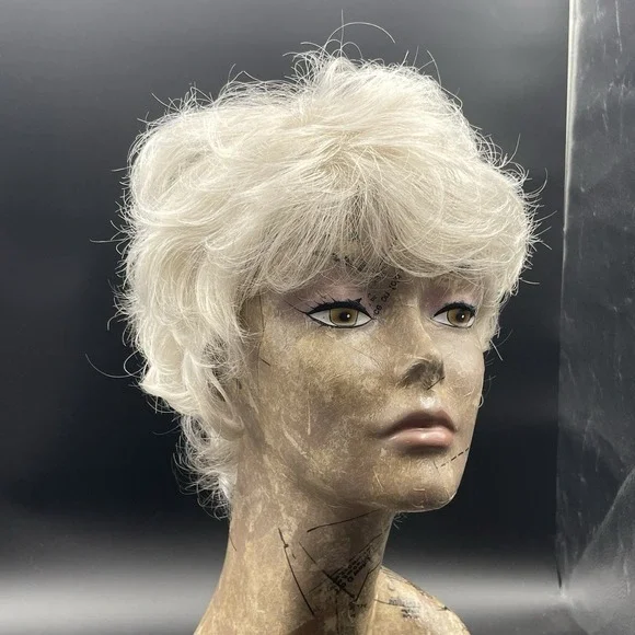 Gabor Flexlite Short‎ Layered Platinum Blonde Wig Monofilament Cap Wig