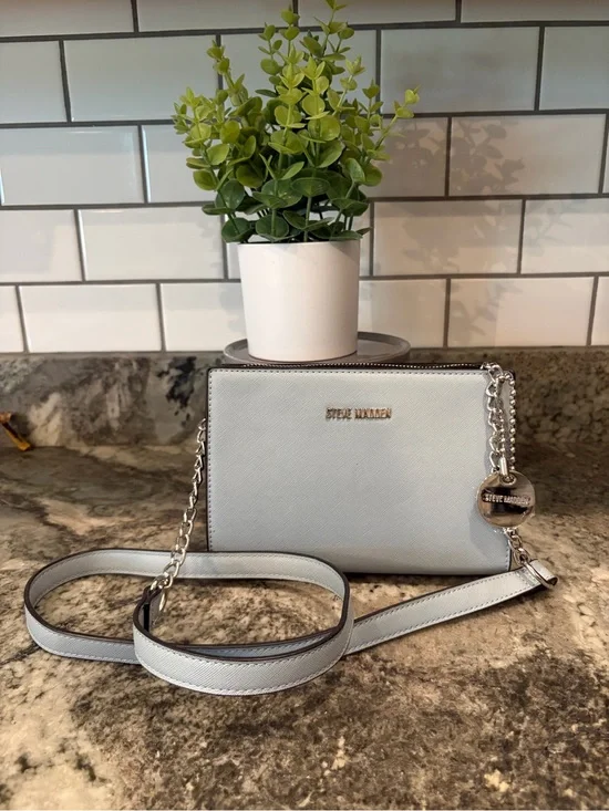 Steve Madden Light Gray/Silver Crossbody Bag
