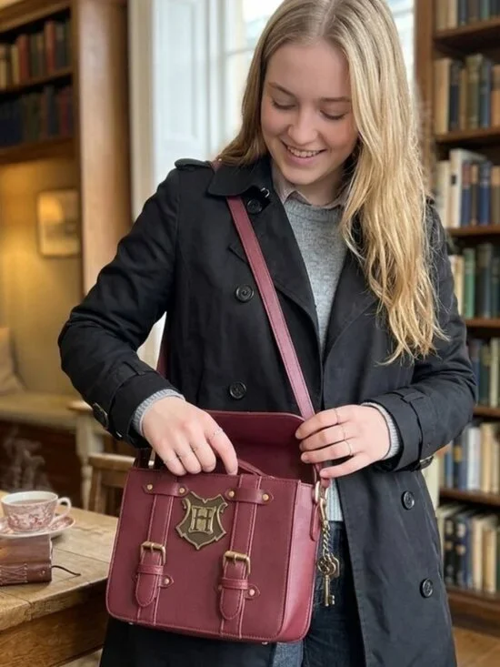 Harry Potter Hogwarts Satchel Purse 🦉 Maroon Burgundy Crossbody Bag Adjustable