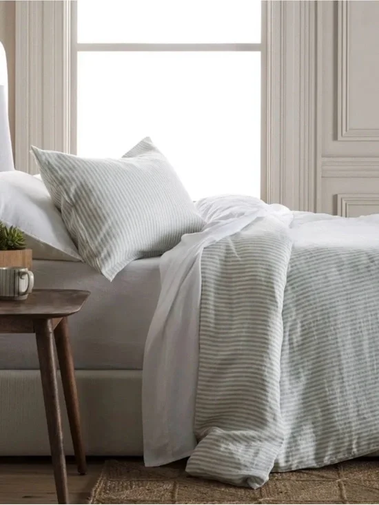 NWOT Quince European Linen Stripe Duvet Cover Only, Queen/Full - Mist/White