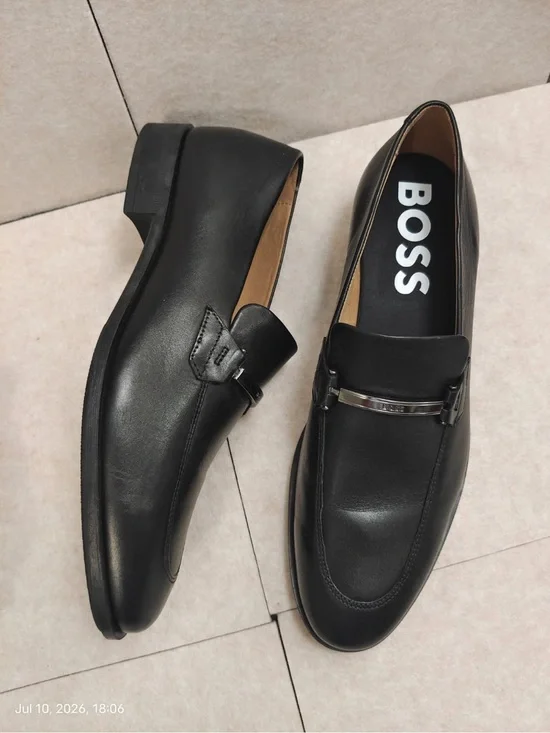 NWOB Boss Colby Slip-On Bit Loafer Shoes Men's Embossed Logo Black Size US 8