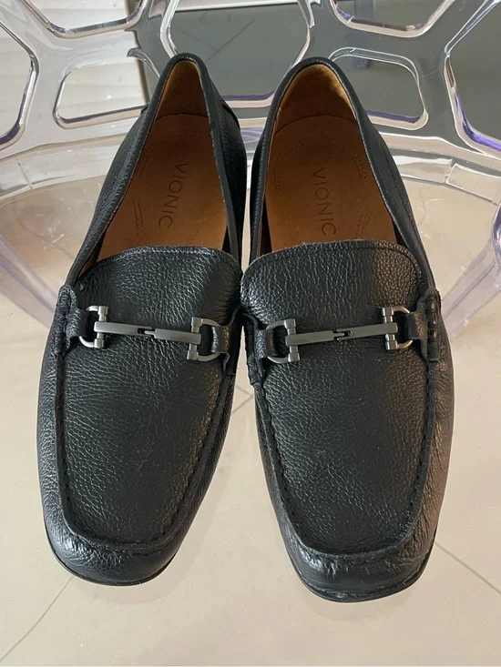 Vionic Mason Black Leather Bit Loafers US 10.5
