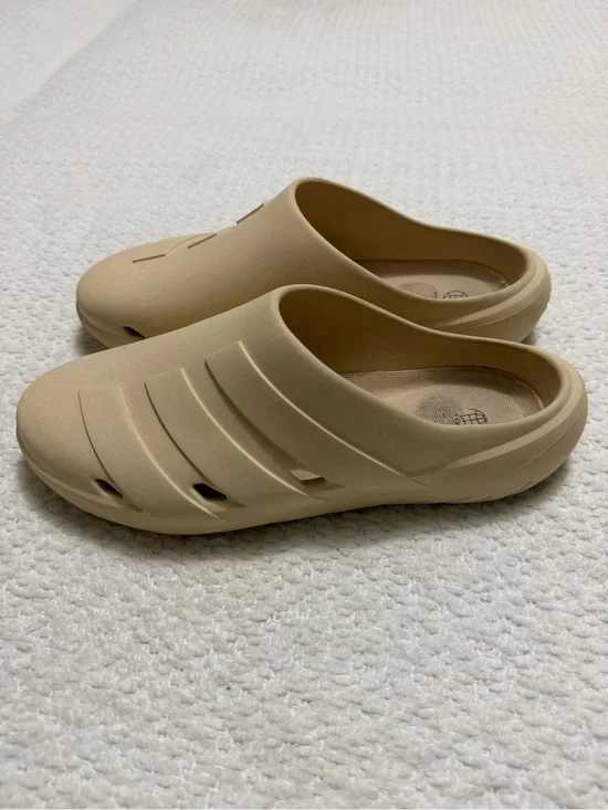 Adidas Adicane Clog Beige Slides/Slip On Outdoor Sandals Men’s Size 11