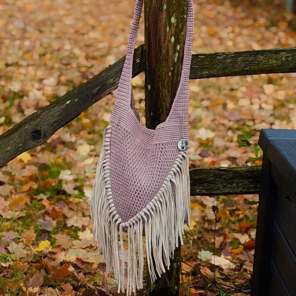 The Sak Back to Bali LTD hobo fringe bag