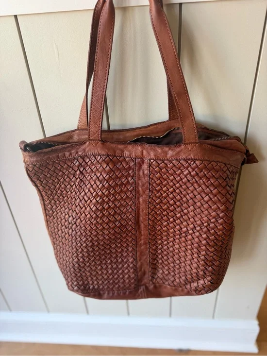 Trades Of Hope LEather Brown shoulder bag Purse Crossbody Woven Interlocking