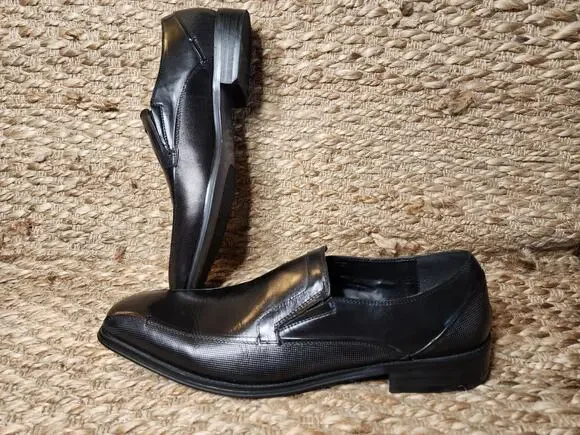 Kenneth Cole Reaction Slip-On Leather Loafers Mens Size 12 Black Dress Shoes