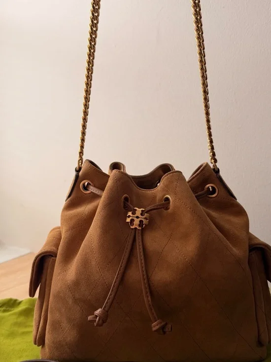 CHARLIE QUILTING DRAWSTING BAG X TORY BURCH✨ Brown Suede