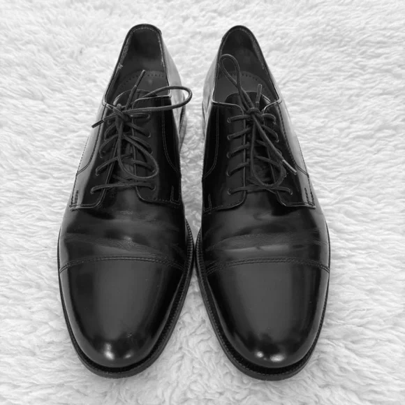Cole Haan Black Leather Oxfords size 9 D