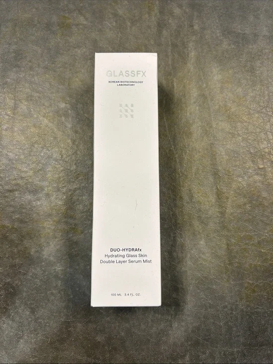 GLASSFX Duo-HydraFX Hydrating Glass Skin Double Layer Serum Mist.