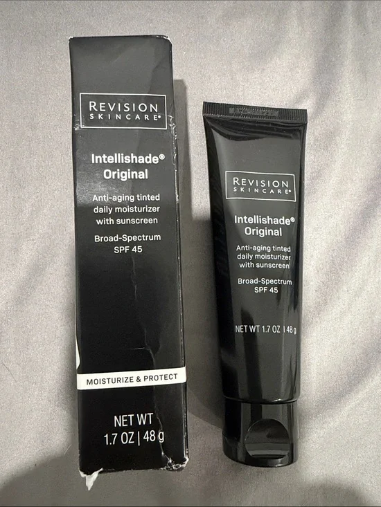Revision Skincare Intellishade Tinted Daily Moisturizer SPF 45 Exp 11/27