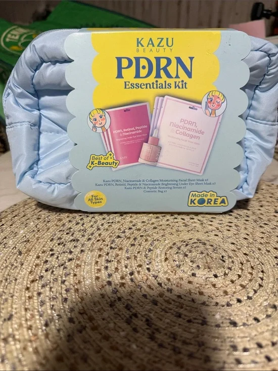 PDRN Essentials Kit 8pcs - Light Blue Cosmetic Pouch