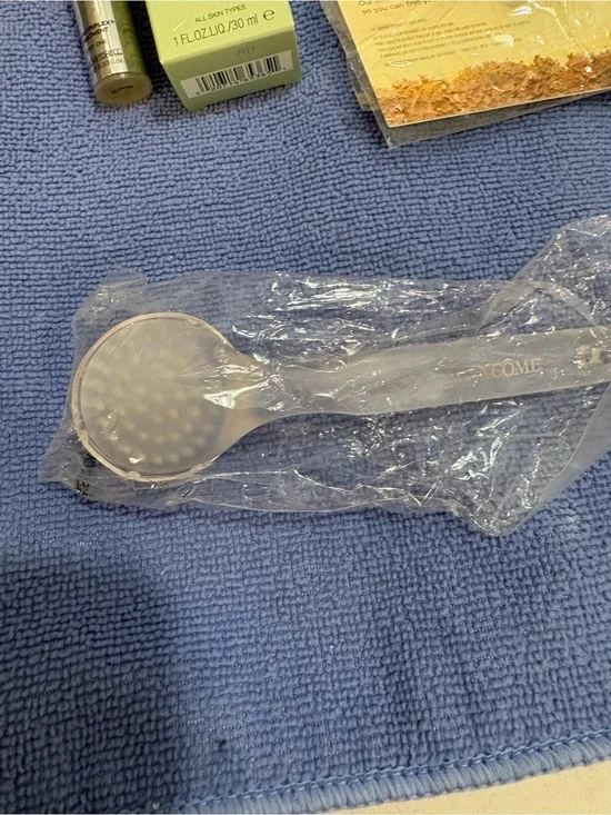 Lancôme Clear face wash brush with Gold Logo NEW !!