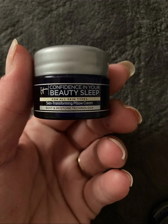 IT Skin Transforming Pillow Cream for eyes