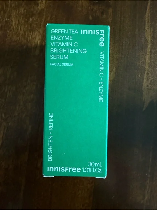 Innisfree Green Tea Vitamin C Brightening Serum - Green