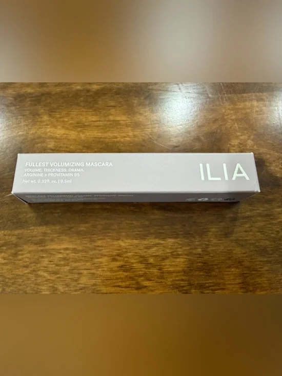 ILIA Volumizing Mascara