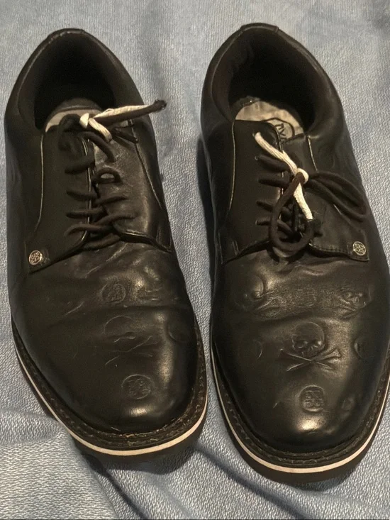 G/FORE Black Leather Embossed Skull Oxford Shoes with White Welt